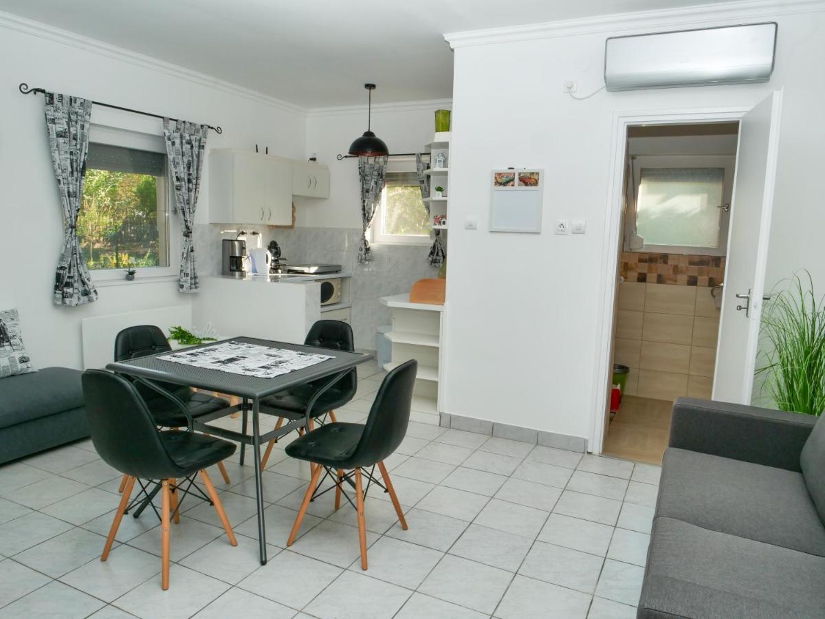 Cseresznyes Apartman Berekfürdő Exterior foto
