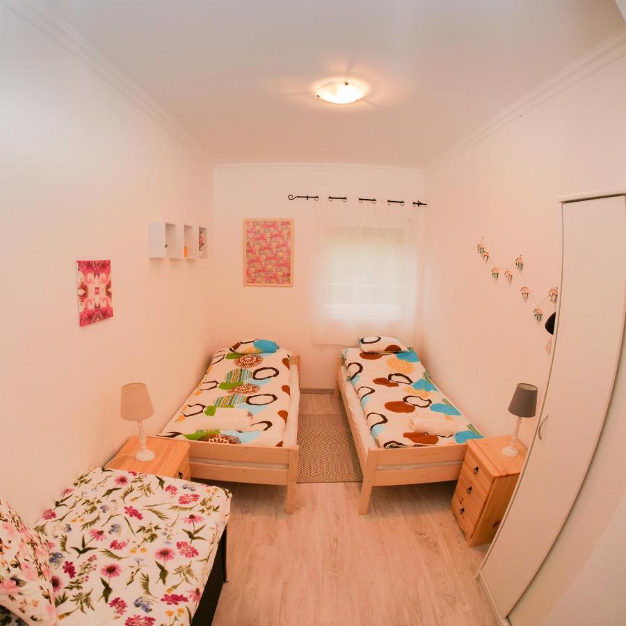 Cseresznyes Apartman Berekfürdő Exterior foto